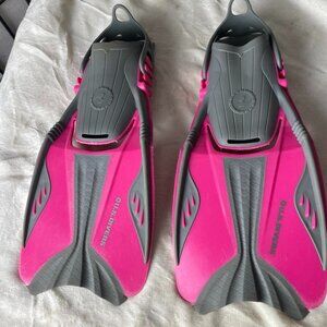 EUC U.S. Divers Women's Pink & Gray Snorkeling Scuba Fins size L/XL